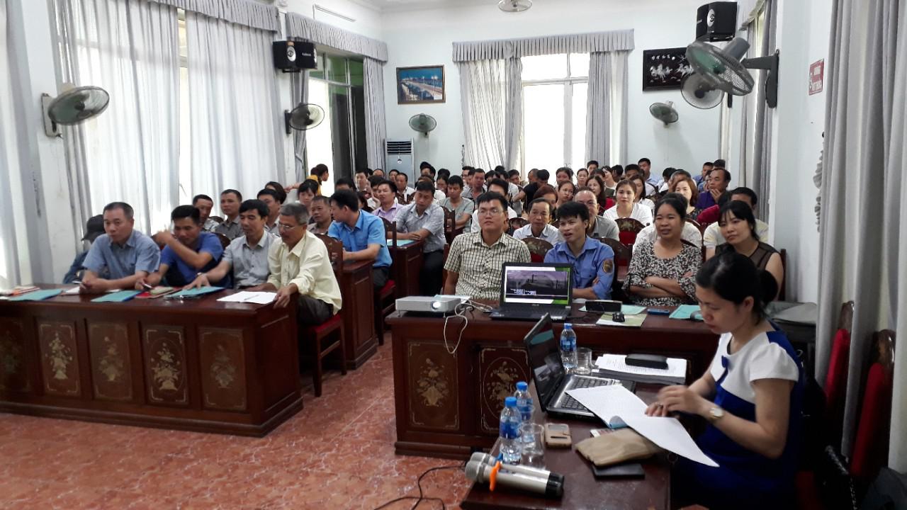 Lớp tập huấn An toàn vệ sinh lao động tại Công ty CP Thông tin Tín hiệu Đường sắt Bắc Giang